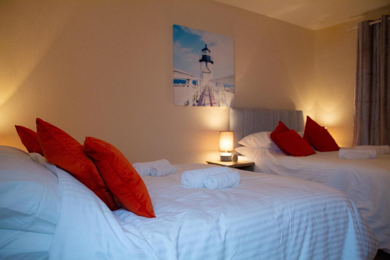 Carvetii - Fox House - 1st floor flat sleeps up to 8 Lejlighed Dunfermline Eksteriør billede