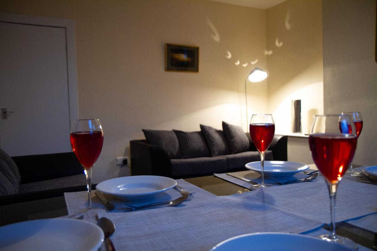 Carvetii - Fox House - 1st floor flat sleeps up to 8 Lejlighed Dunfermline Eksteriør billede